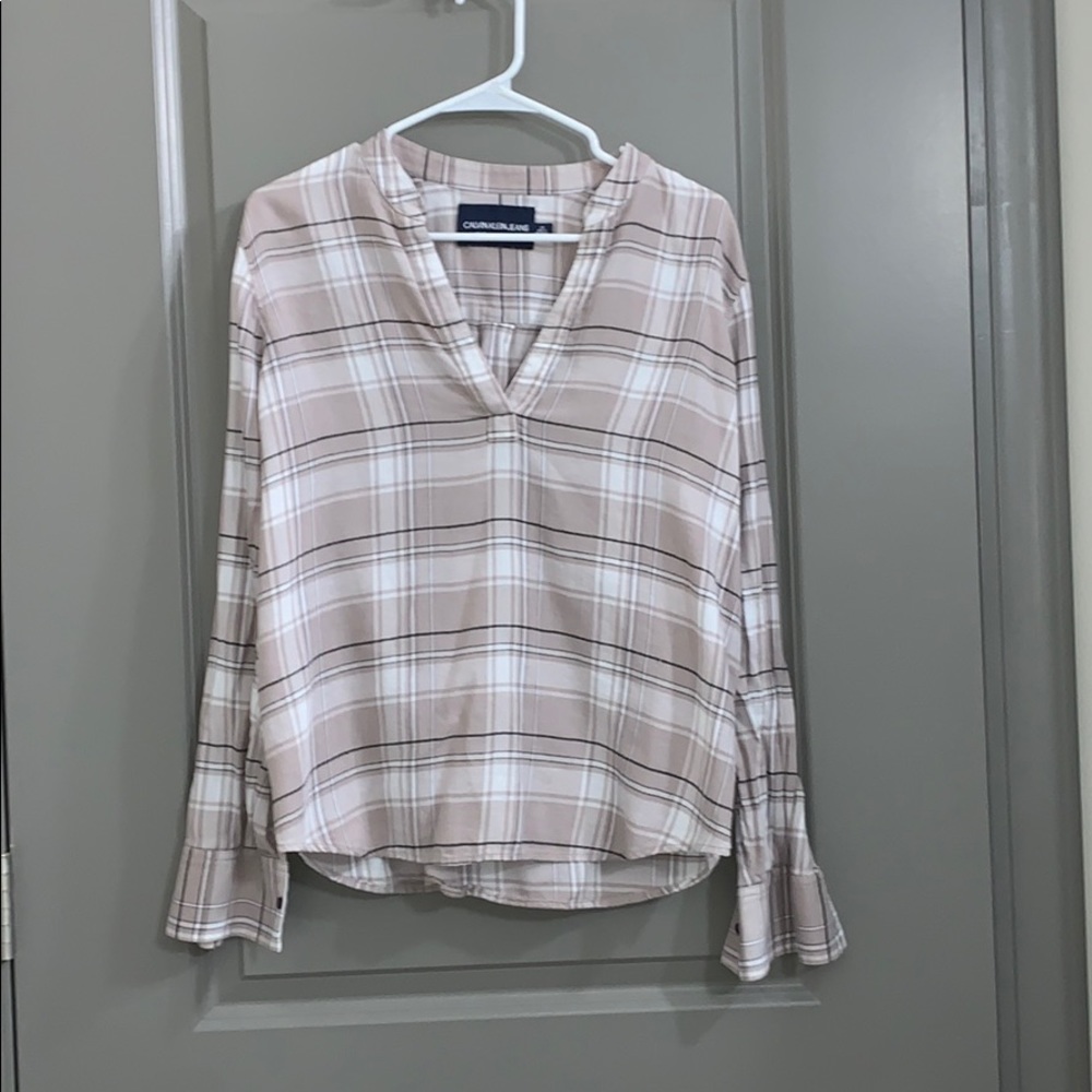 Calvin Klein jeans v neck shirt